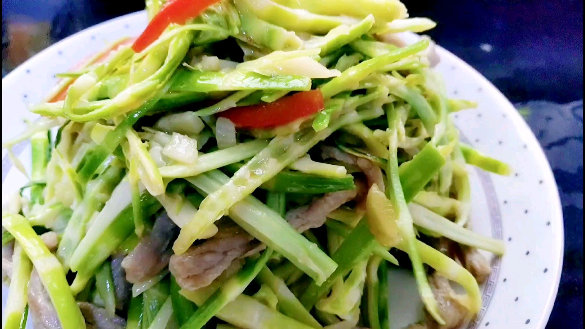 来自大自然的馈赠,唇齿留香的佳肴,美味的竹笋炒肉丝