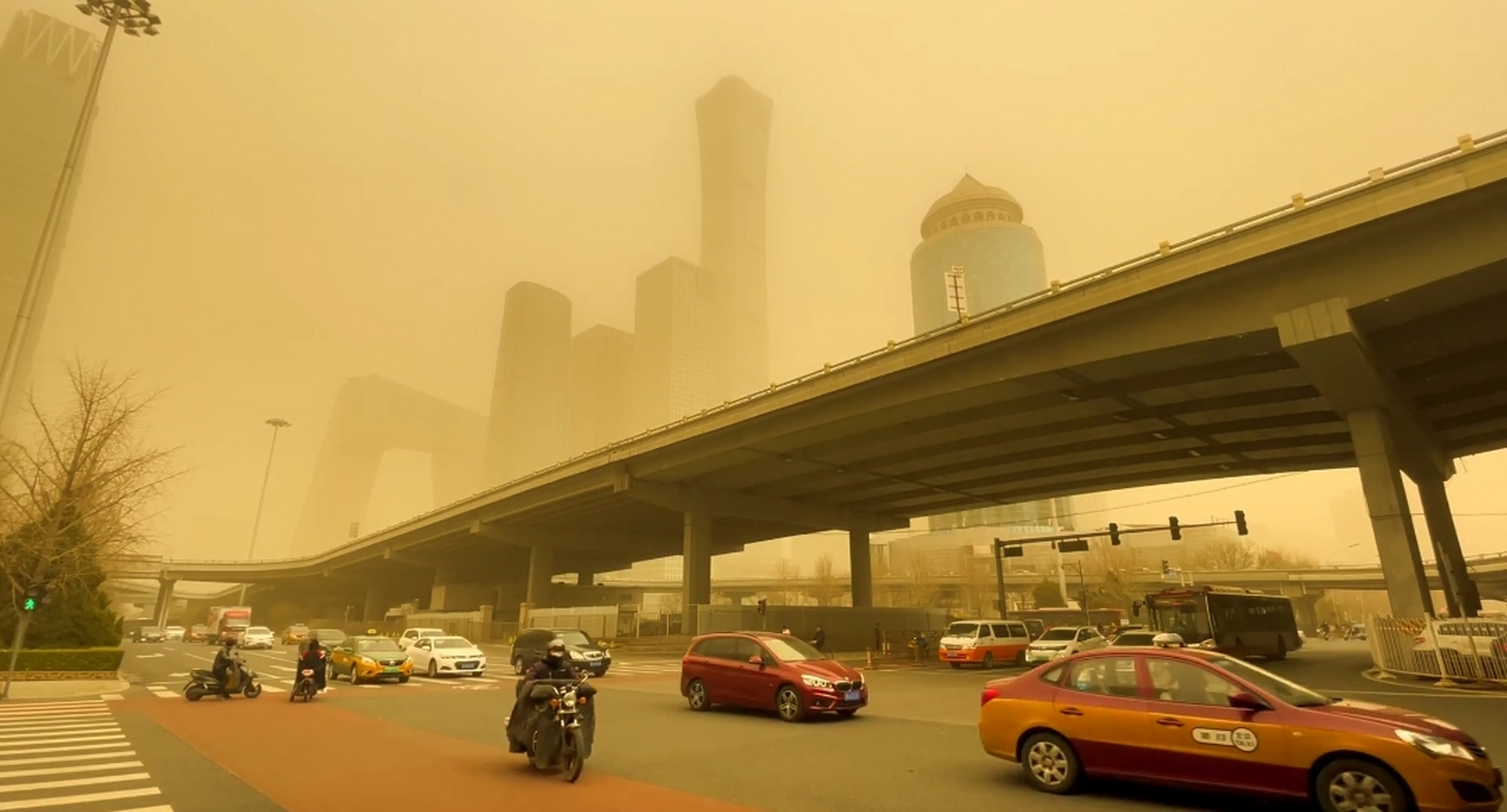 大家好,最近有一篇文章讲到了我国沙尘暴源区的变化.