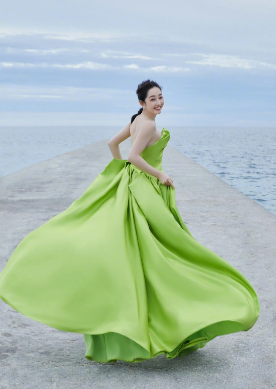 穿对衣服的蒋梦婕,简直太惊艳!