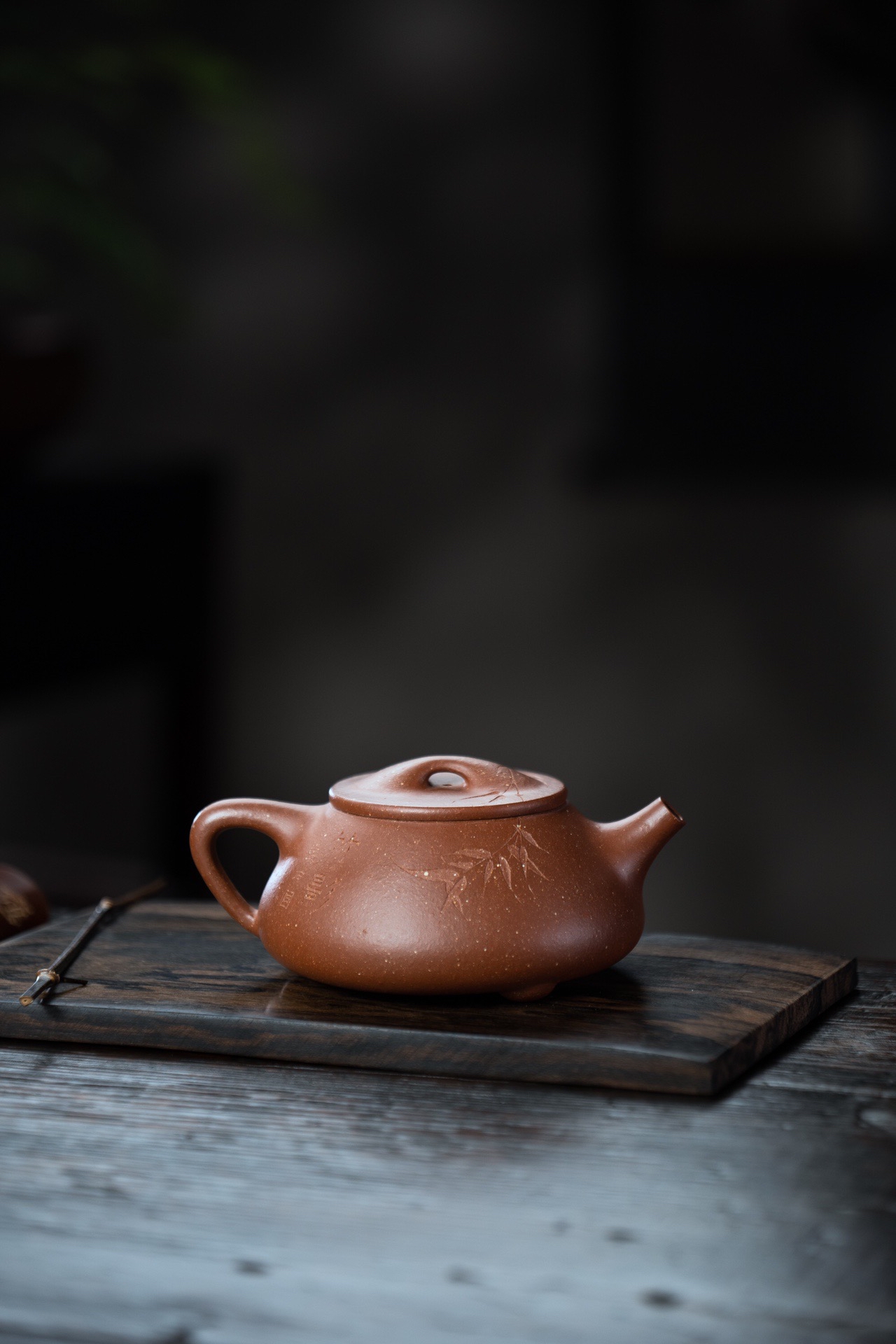 宜兴紫砂壶满瓢320cc23孔红降坡李昱辰