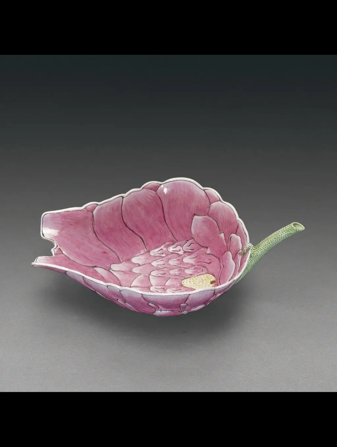 人间绝色,清光绪年间粉彩荷花吸杯