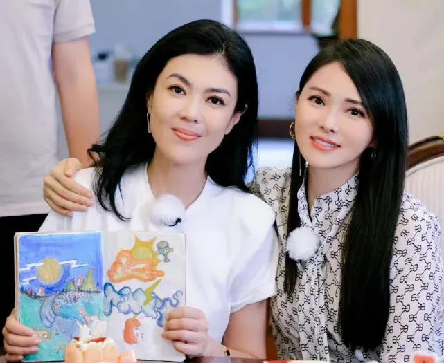 为什么苏芒会对伊能静这样狠心呢?让她的梦幻婚礼成为全网的笑话
