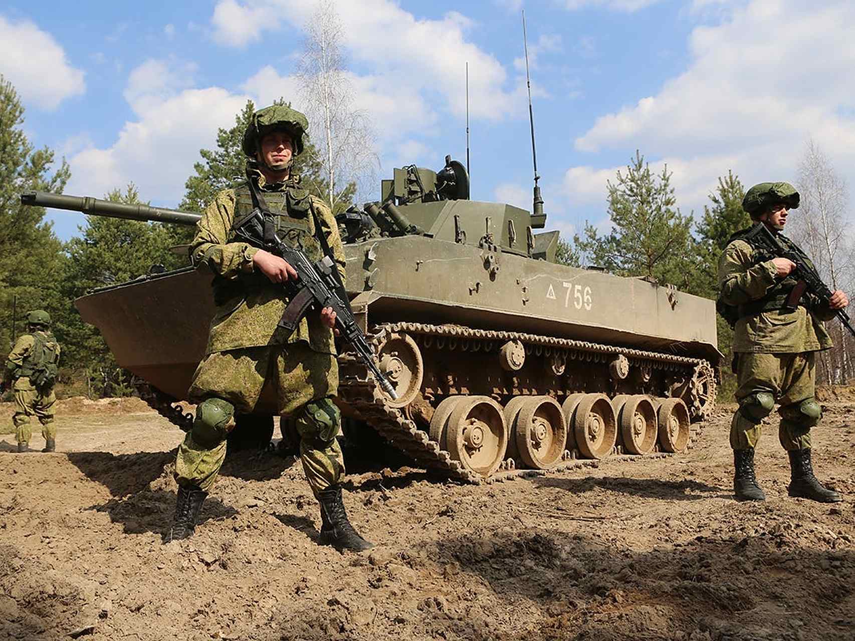 俄罗斯精锐空降兵部队很可能取代巴赫穆特的瓦格纳集团 英国情报部门