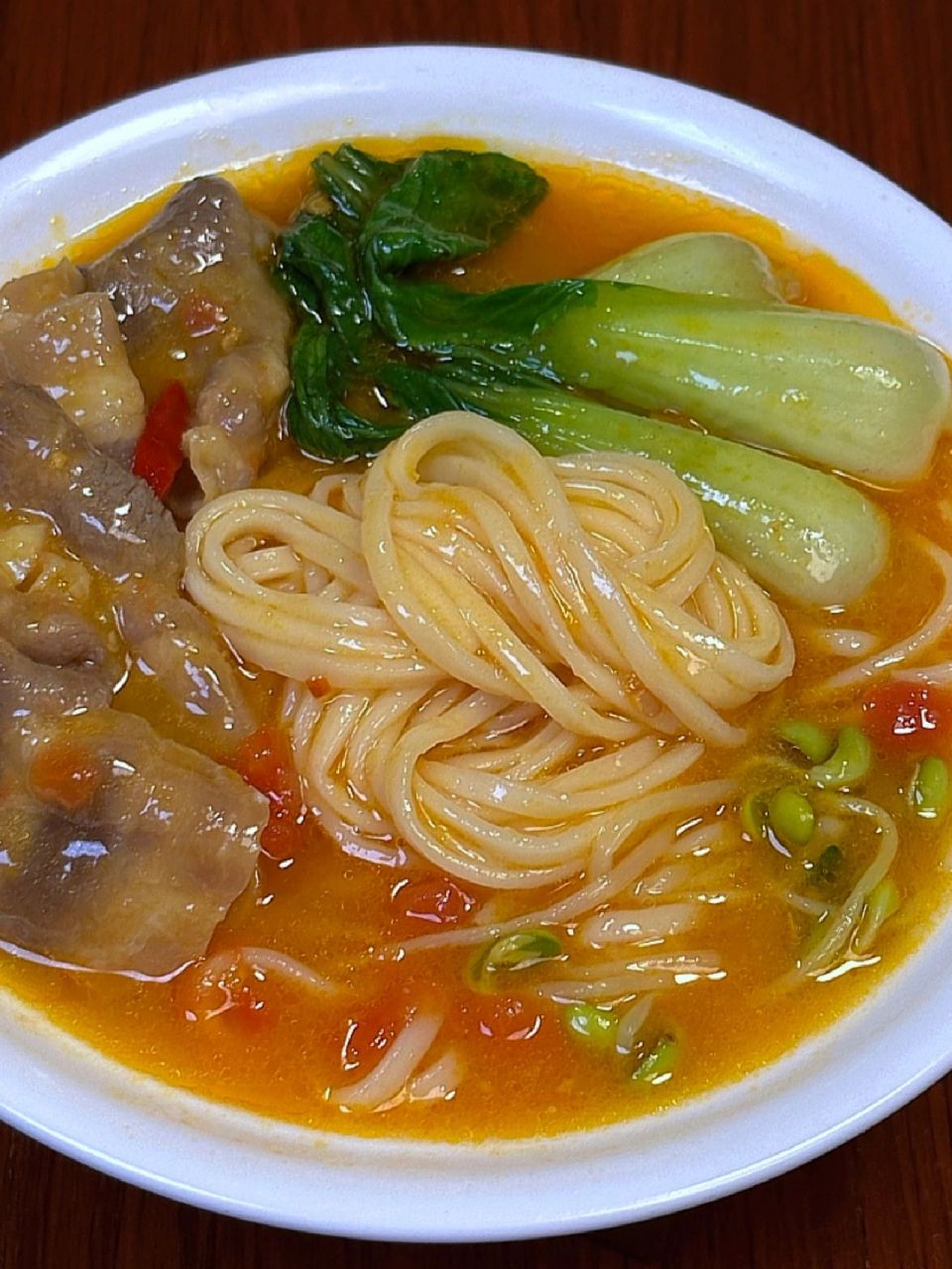 番茄酸汤肥牛面6015酸爽过瘾!