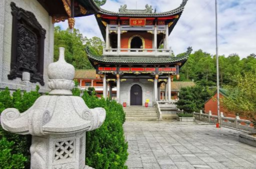 陆丰半月湾网红景点