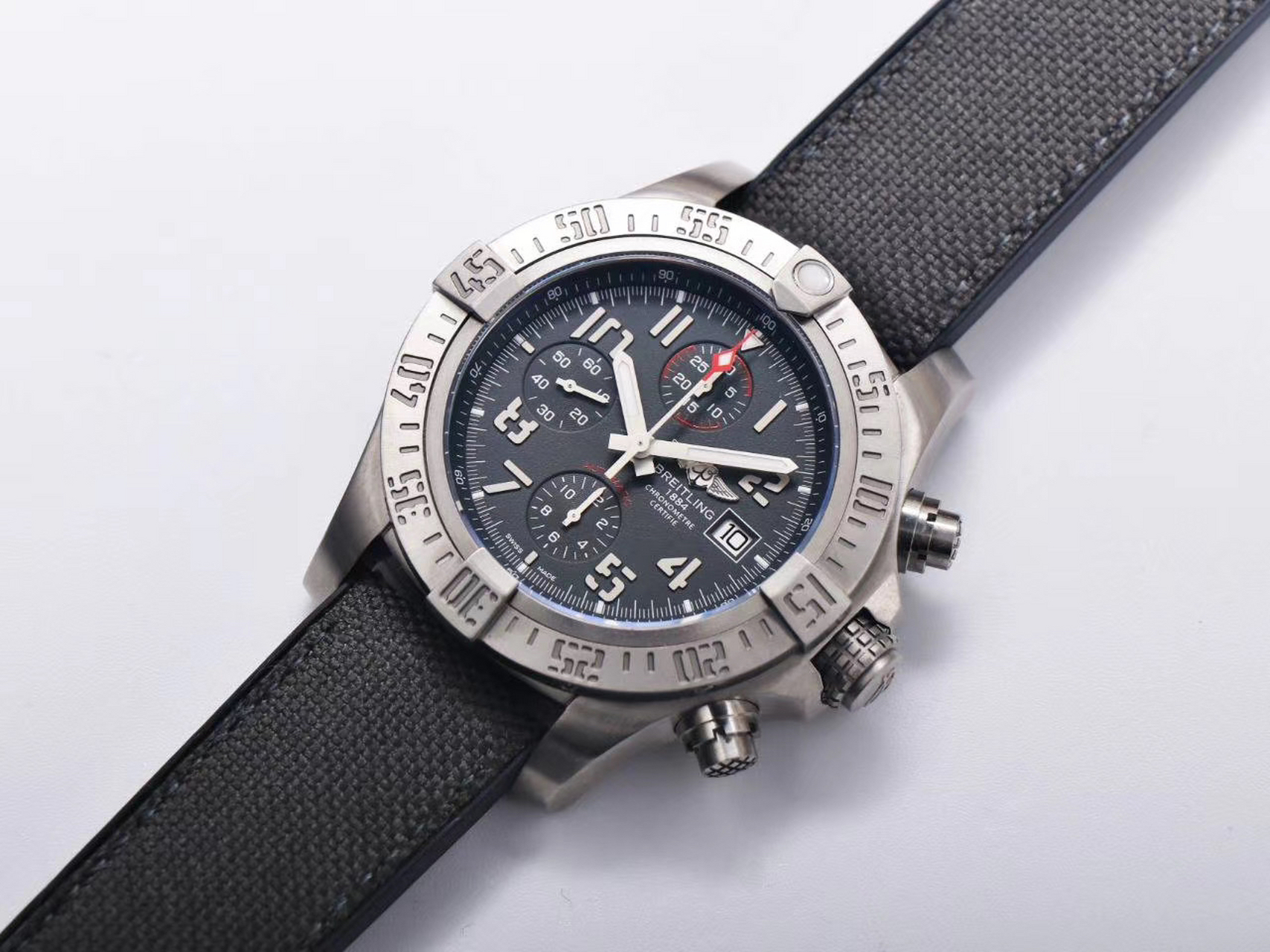 百年灵新款腕表 —— 复仇者【战机】(avenger bandit)military军用