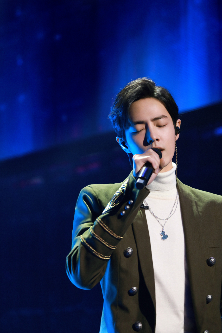 还有人不知道肖战会唱歌吗?不但会唱,而且唱的很好听!