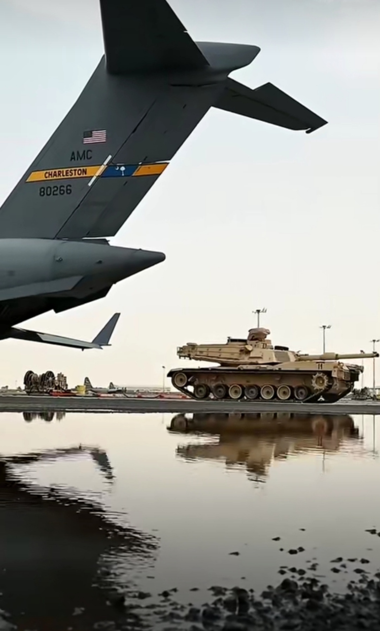 这是美国的m1a2艾布拉姆斯坦克,是美军比较先进的坦克,全长9.