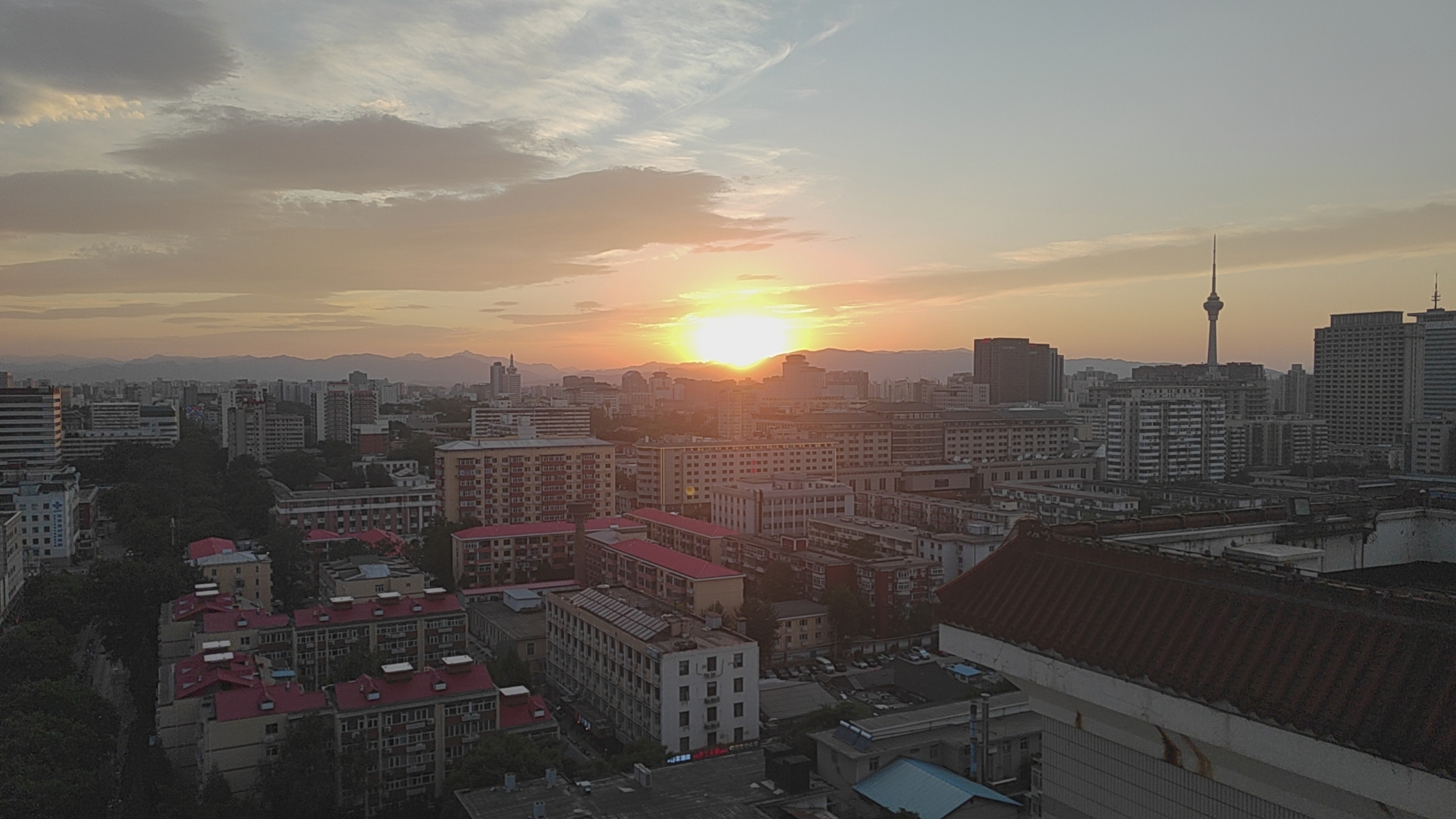 家 h股21家,房地产崩溃,房企退市很正常,但退市的不应该全是民营房企