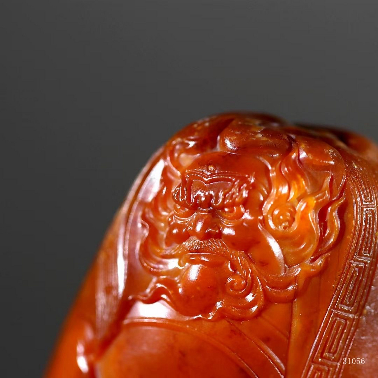 高端藏品 【钟馗】罕见和田玉红沁独籽,原皮原色纯天然无二上,皮色