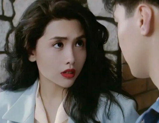 邱淑贞近照曝光身形发福,网民慨叹女神不再:浓浓大婶味