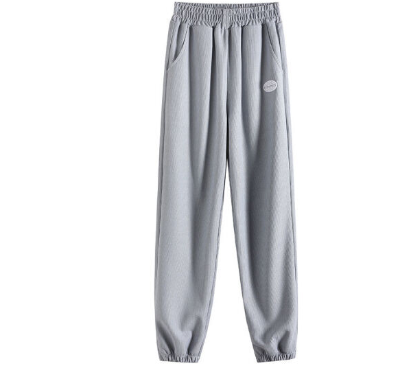 灰色裤子配什么颜色上衣好看