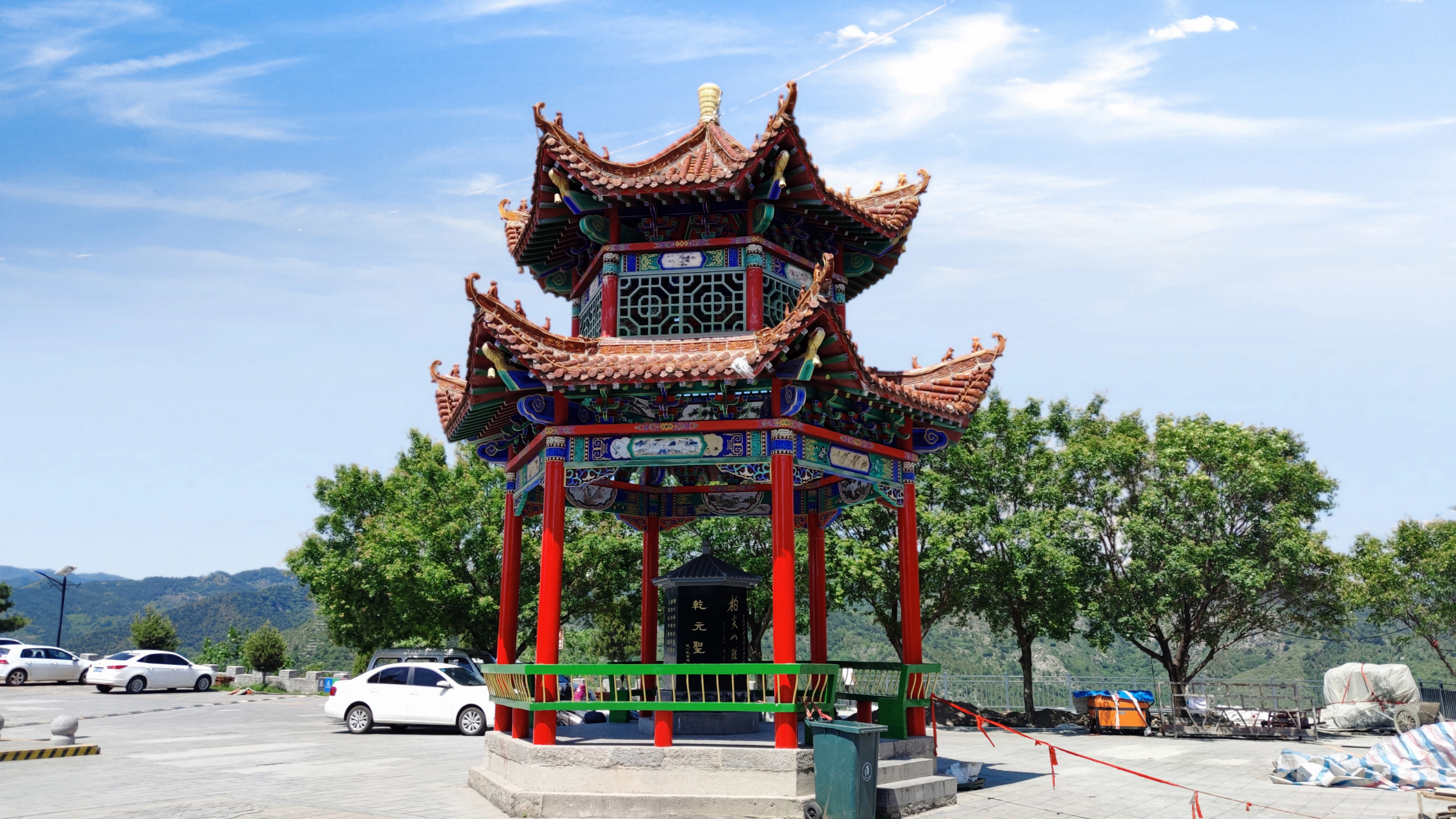 林州柏尖山风景,今天是第三次来柏尖山,终于赶上一个好天气,上次来是