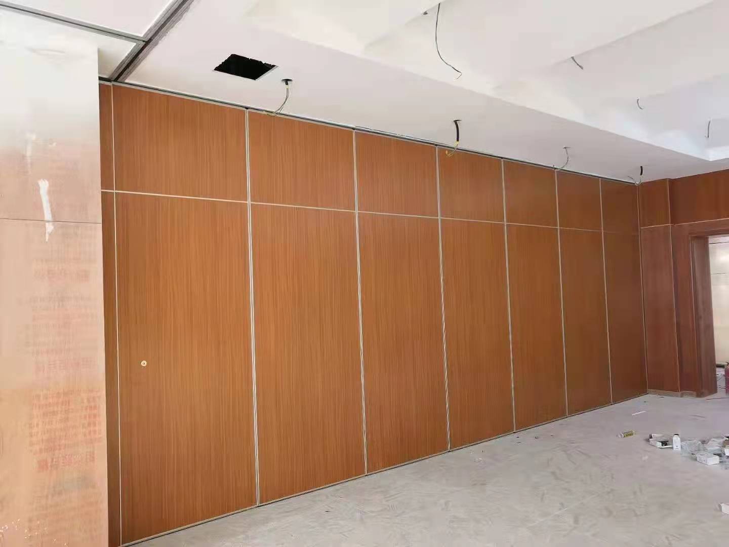 电动免漆板隔断的优势