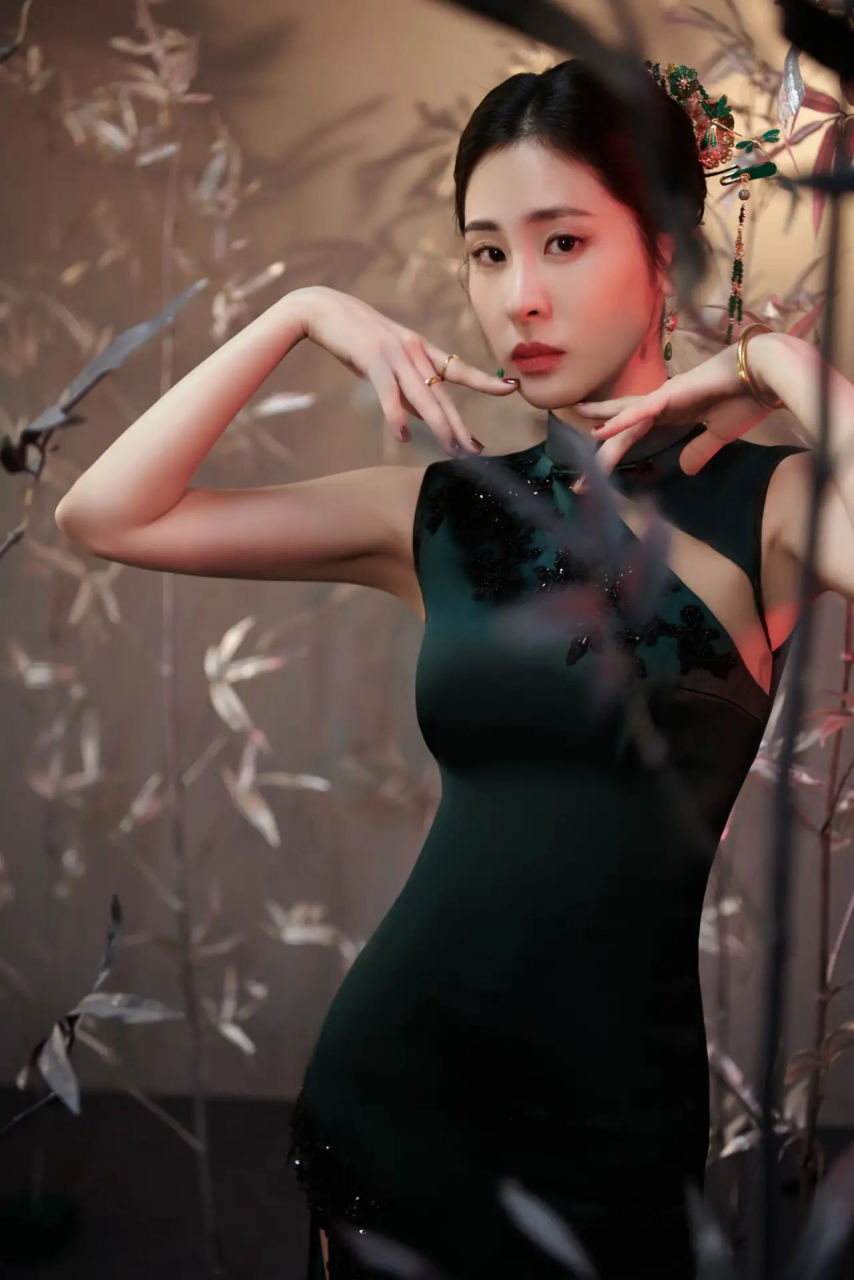 图赏:漂亮且才华出众的张碧晨