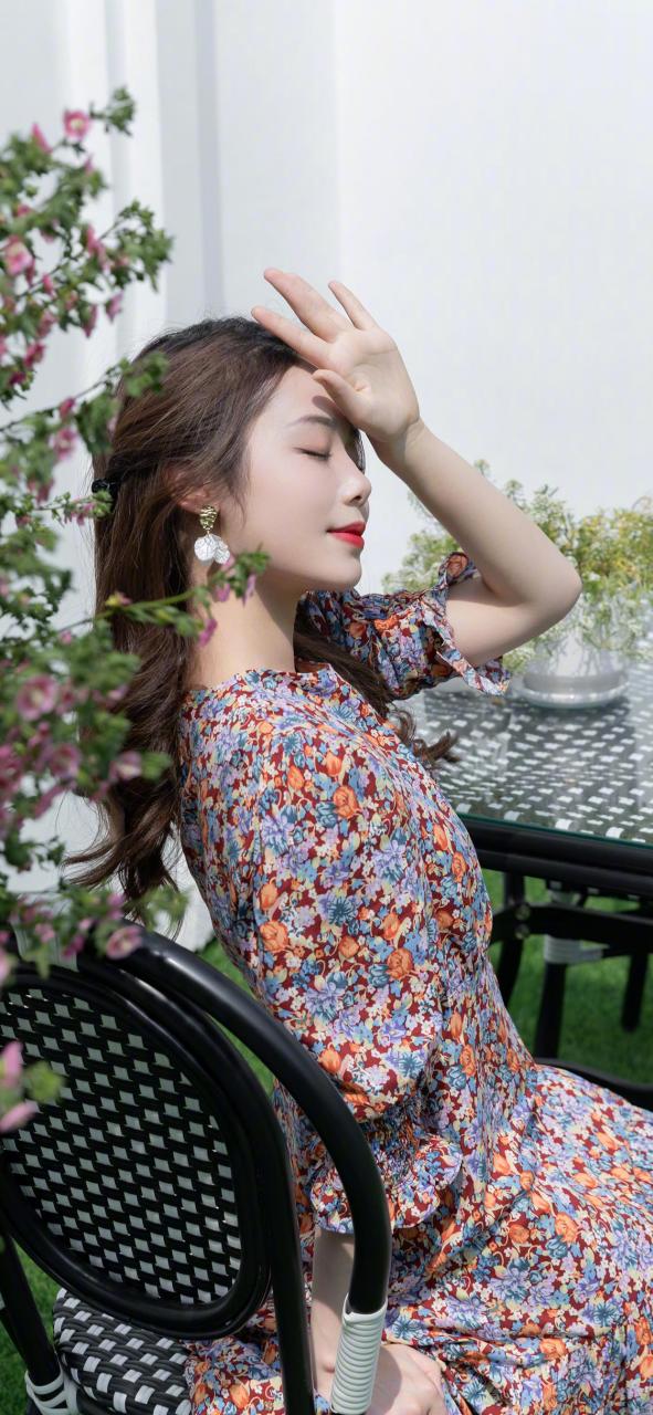 温婉贤淑,清丽脱俗!#清纯美女# #唯美# #壁纸