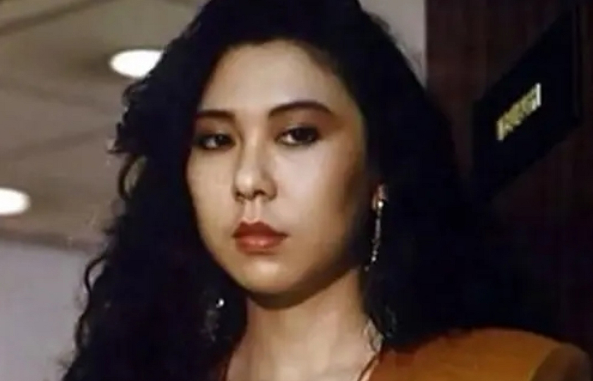 雄嫂李月仙,配卡通裤