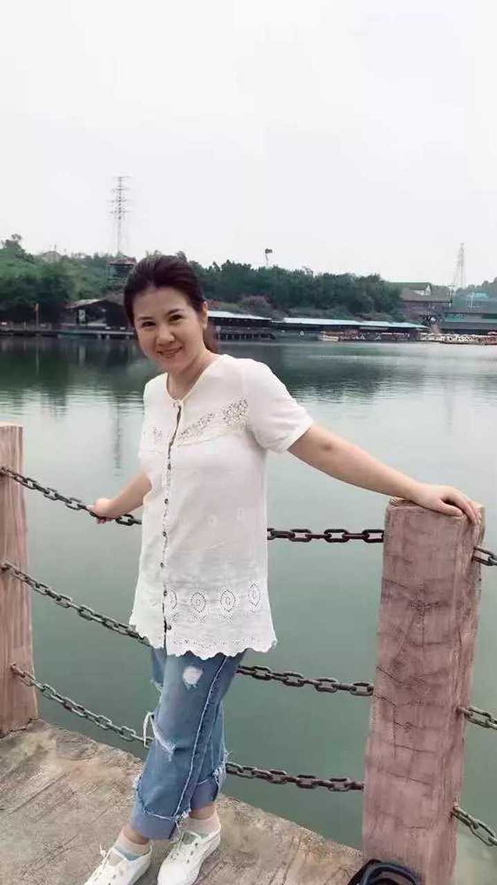 我叫厉娜红,今年56岁.我和丈夫开了二十多年的理发店,存了一点钱.