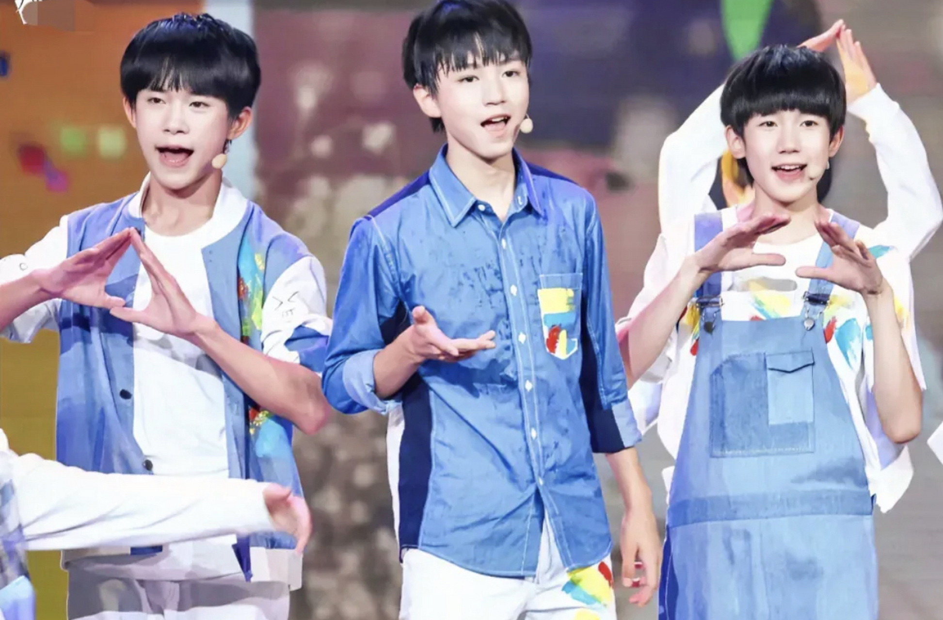 王俊凯,重庆九龙坡区人,毕业于北京电影学院,今年24岁; 王源,重庆市