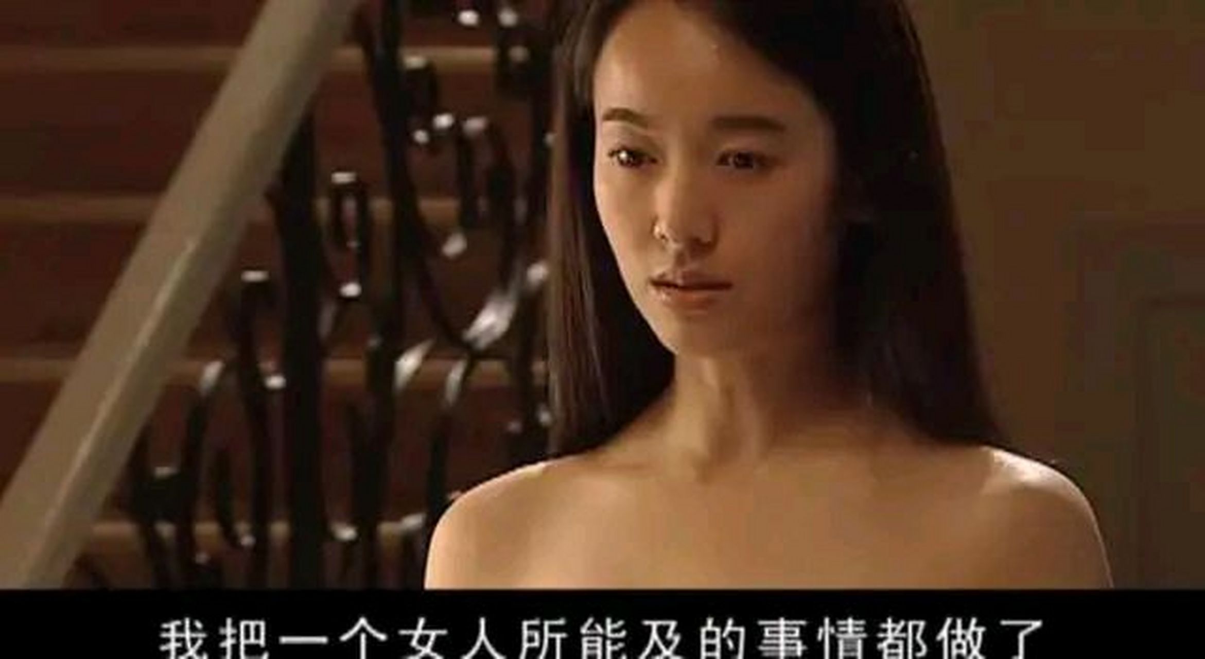 当年在拍摄电视剧《天道》的时候,饰演女主的左小青被导演要求必须要