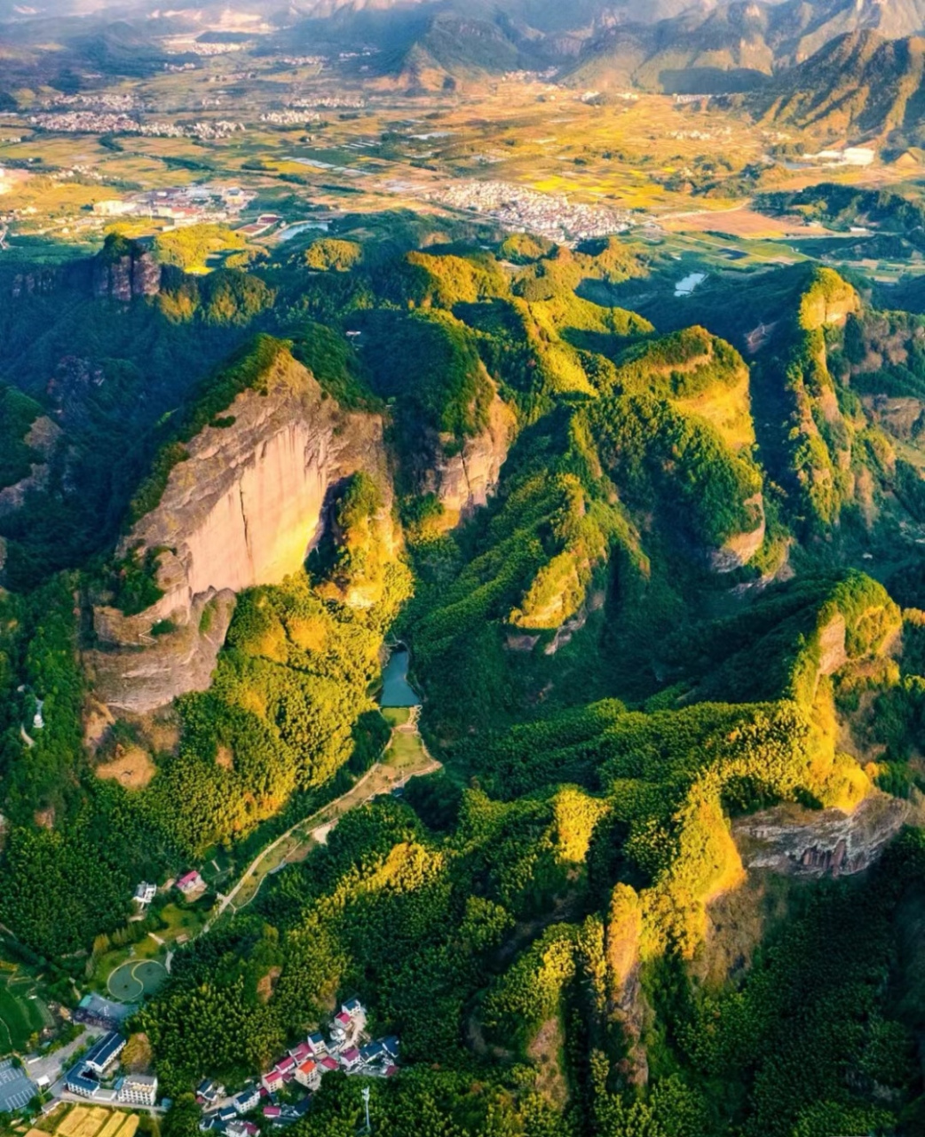 大红岩景区介绍图片