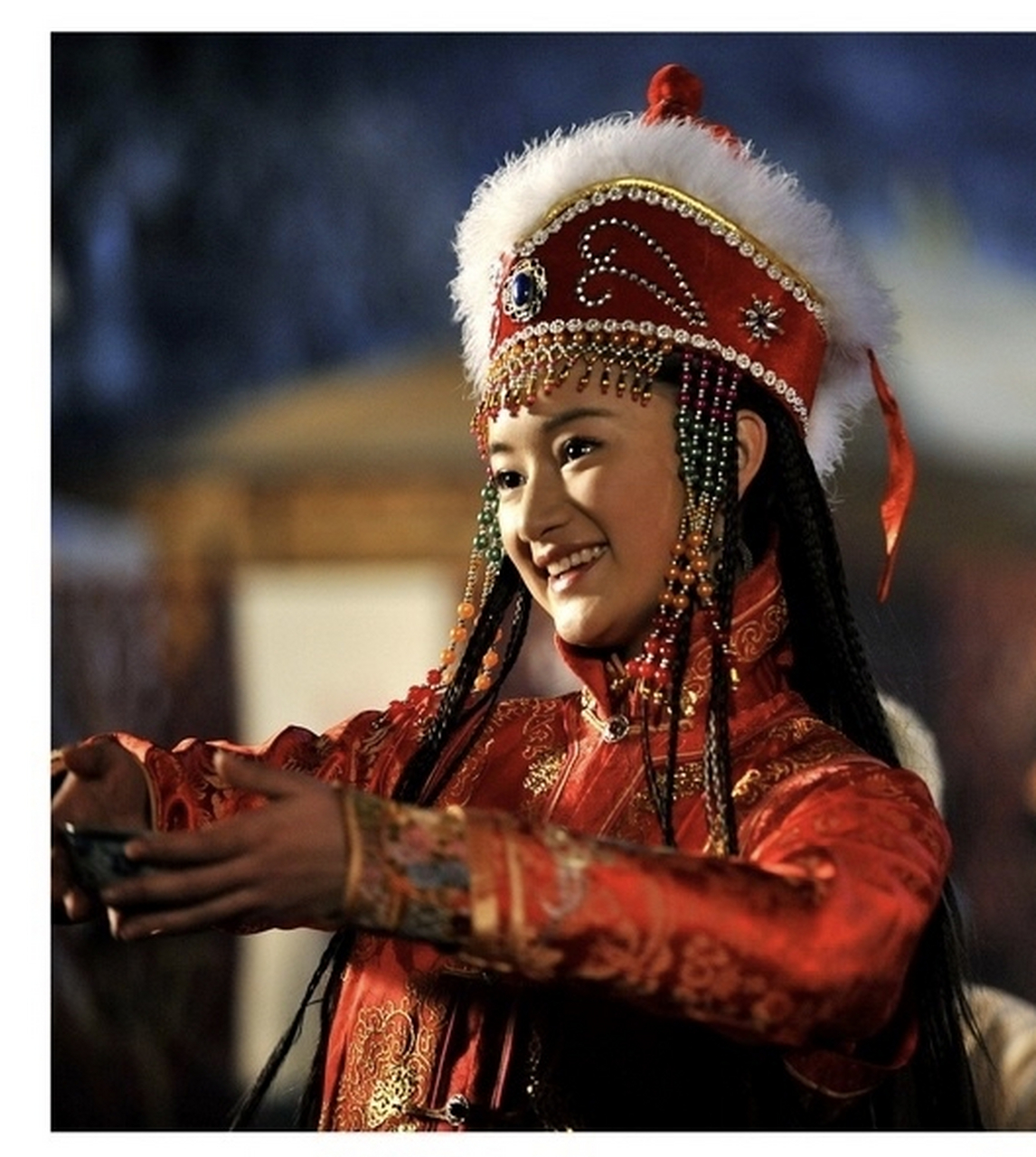 作为一部古装爱情宫廷剧,《步步惊心》具有非常精美的服装,布景和道具