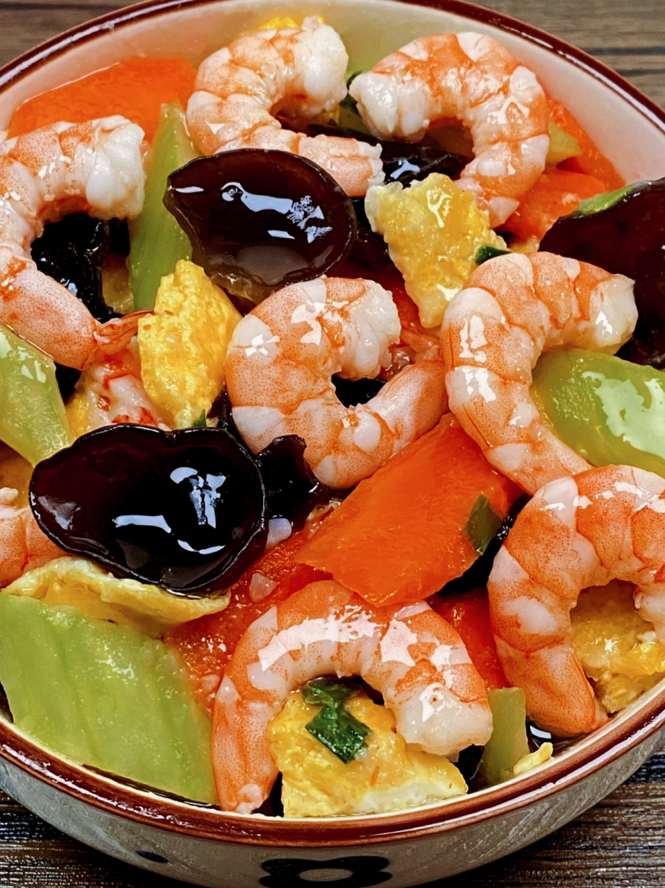 美食# 清爽开胃的「什锦虾仁」,脆香下饭超级美味,快来试试吧～  所