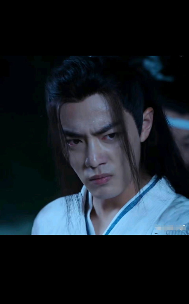 别说肖战没演技,让他表演不同的哭,一个是愤怒,一个是委屈,你能分出来