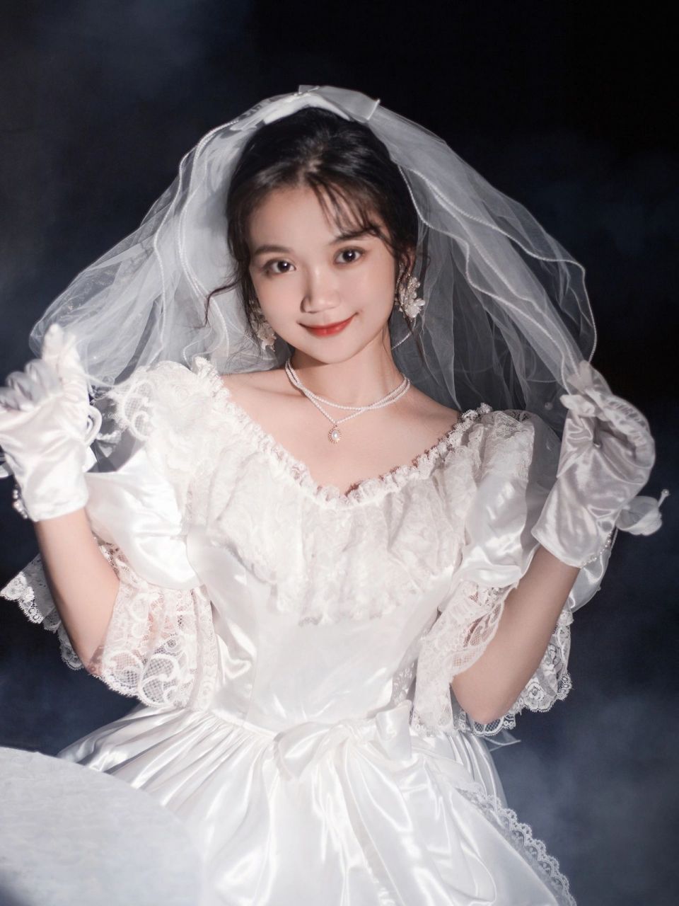 复古单人美女婚纱照写真97#动态创作月