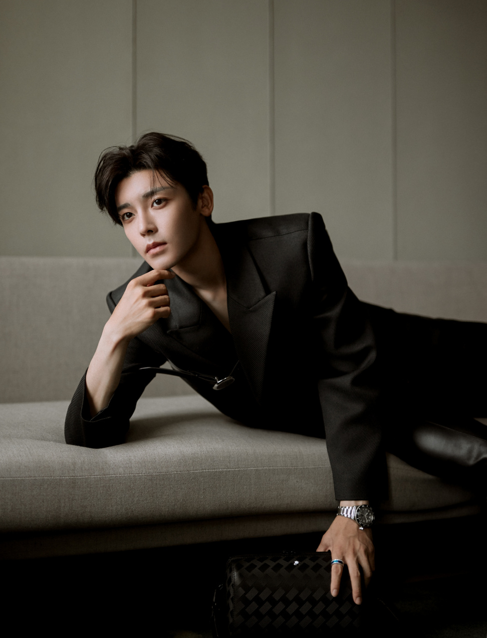 侯明昊写真壁纸