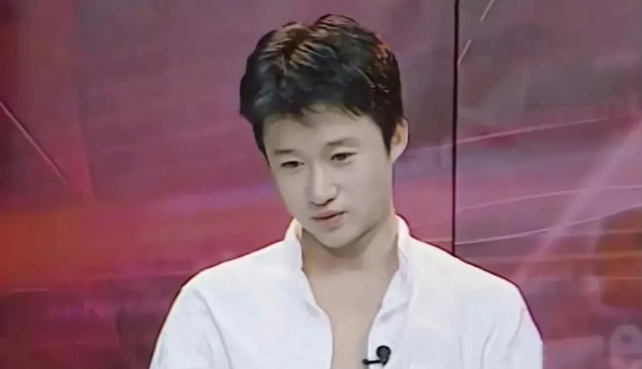 吴京年轻时的旧照 妥妥的小鲜肉啊 岁月不饶人哦