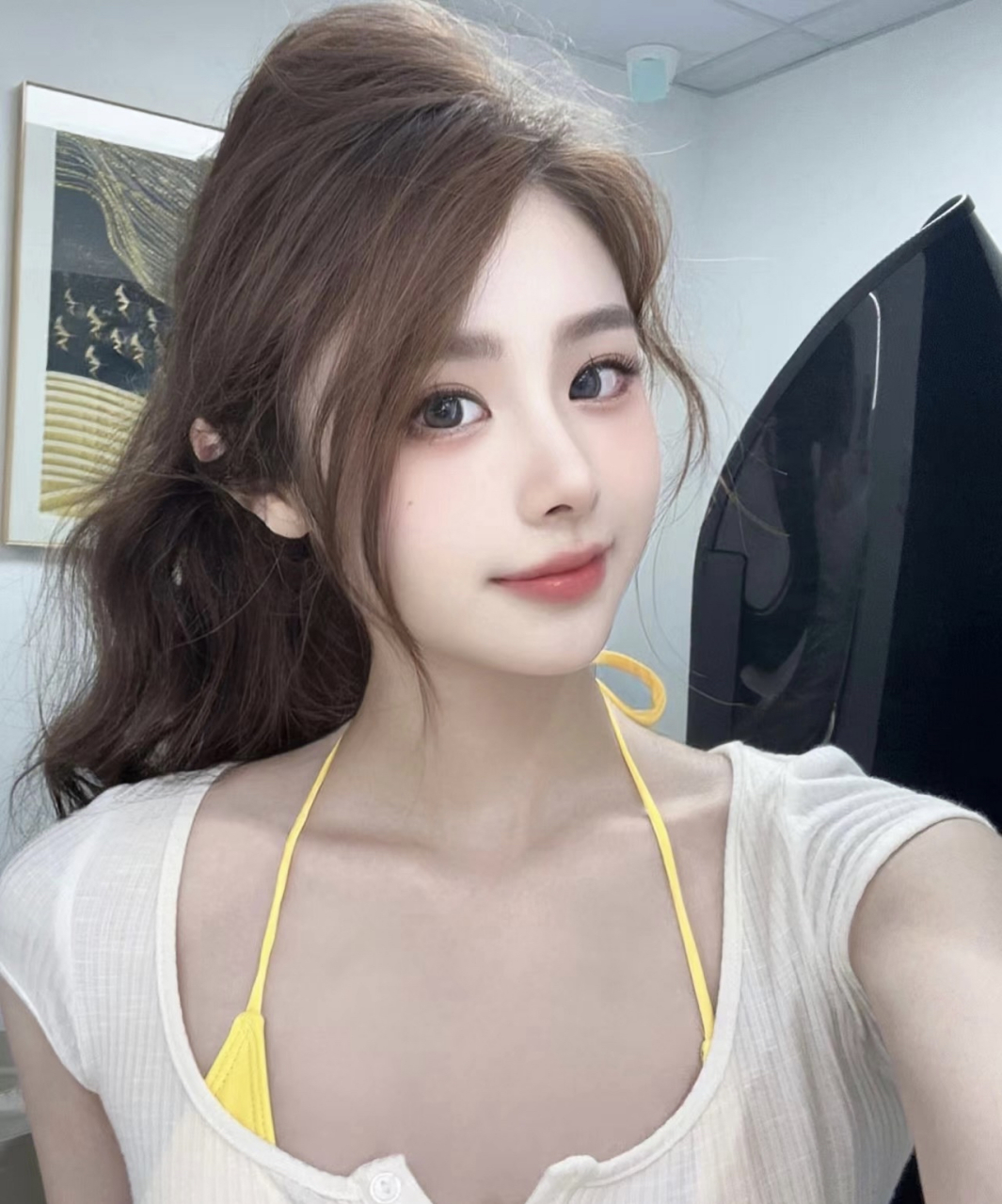 身材火辣性感的美丽小姐姐