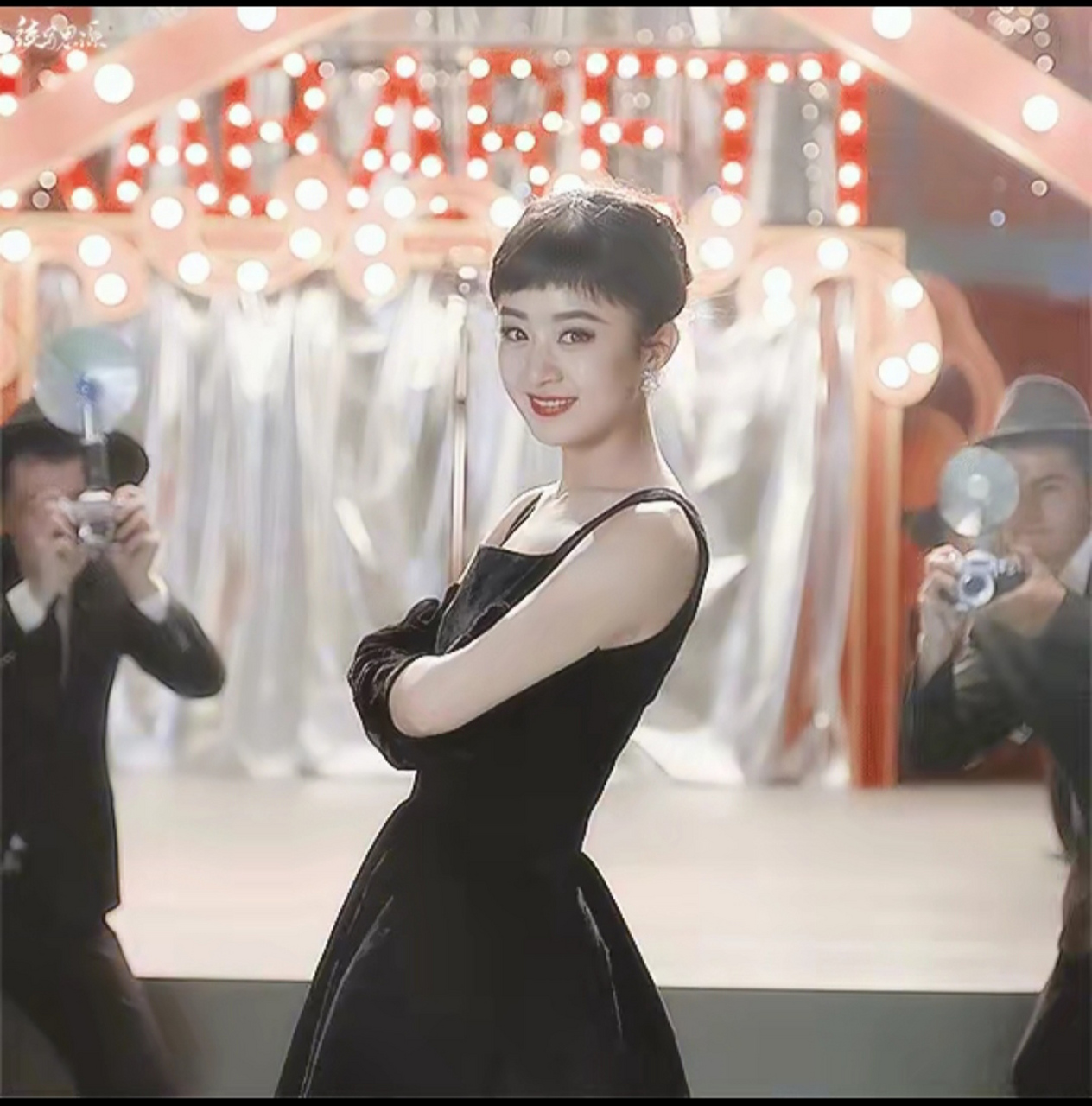 女明星赫本造型 赵丽颖,迪丽热巴,古力娜扎赫本造型,优雅复古名伶.