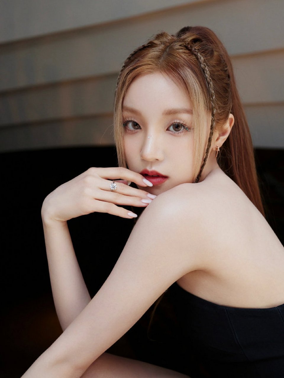 宋雨琦高马尾的神,黑色抹胸裙和高马尾绝配 67  宋雨琦的高马尾和