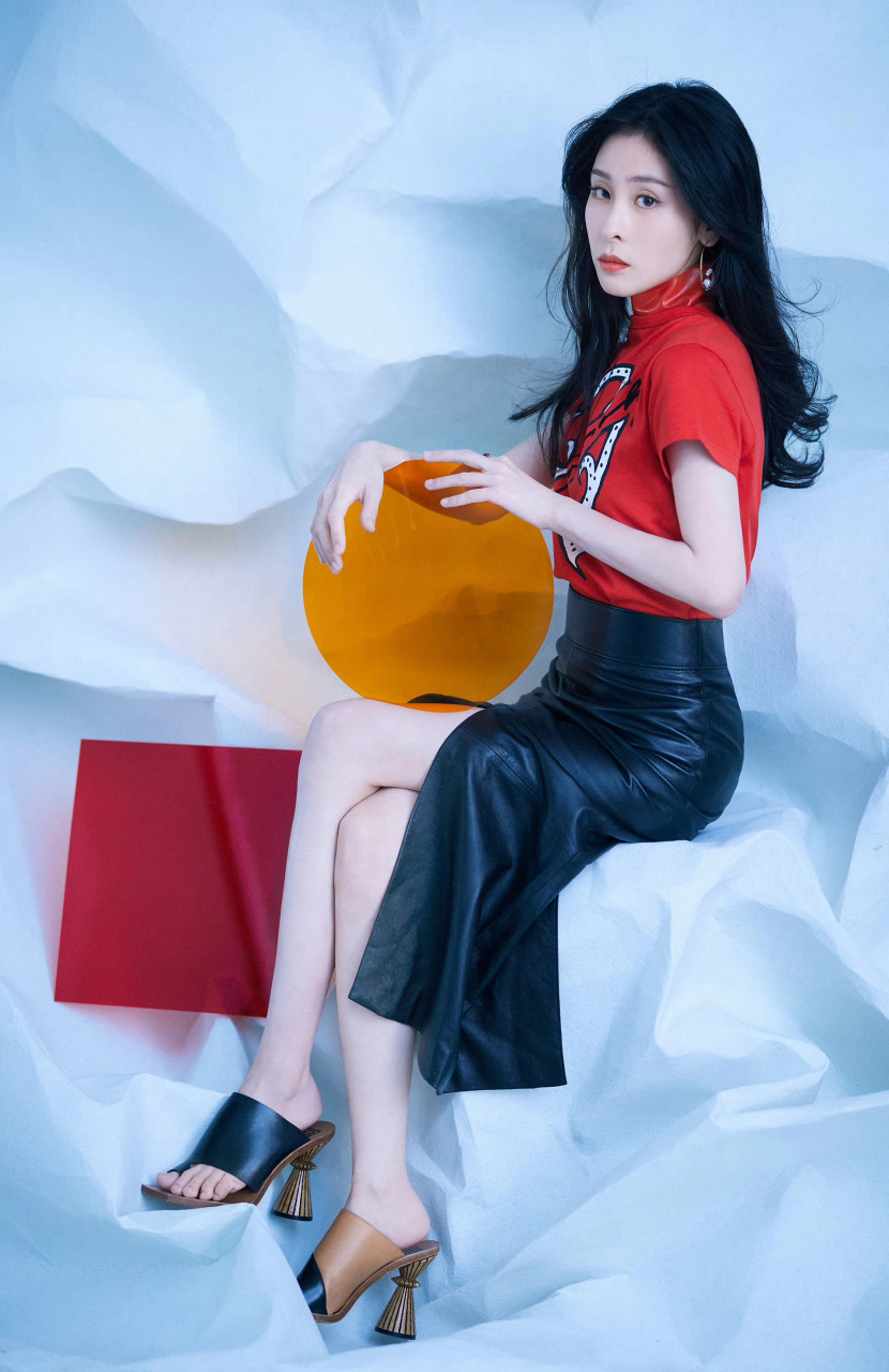 歌手张碧晨美脚合集,2014年,张碧晨获得浙江卫视歌唱选秀节目《中国好