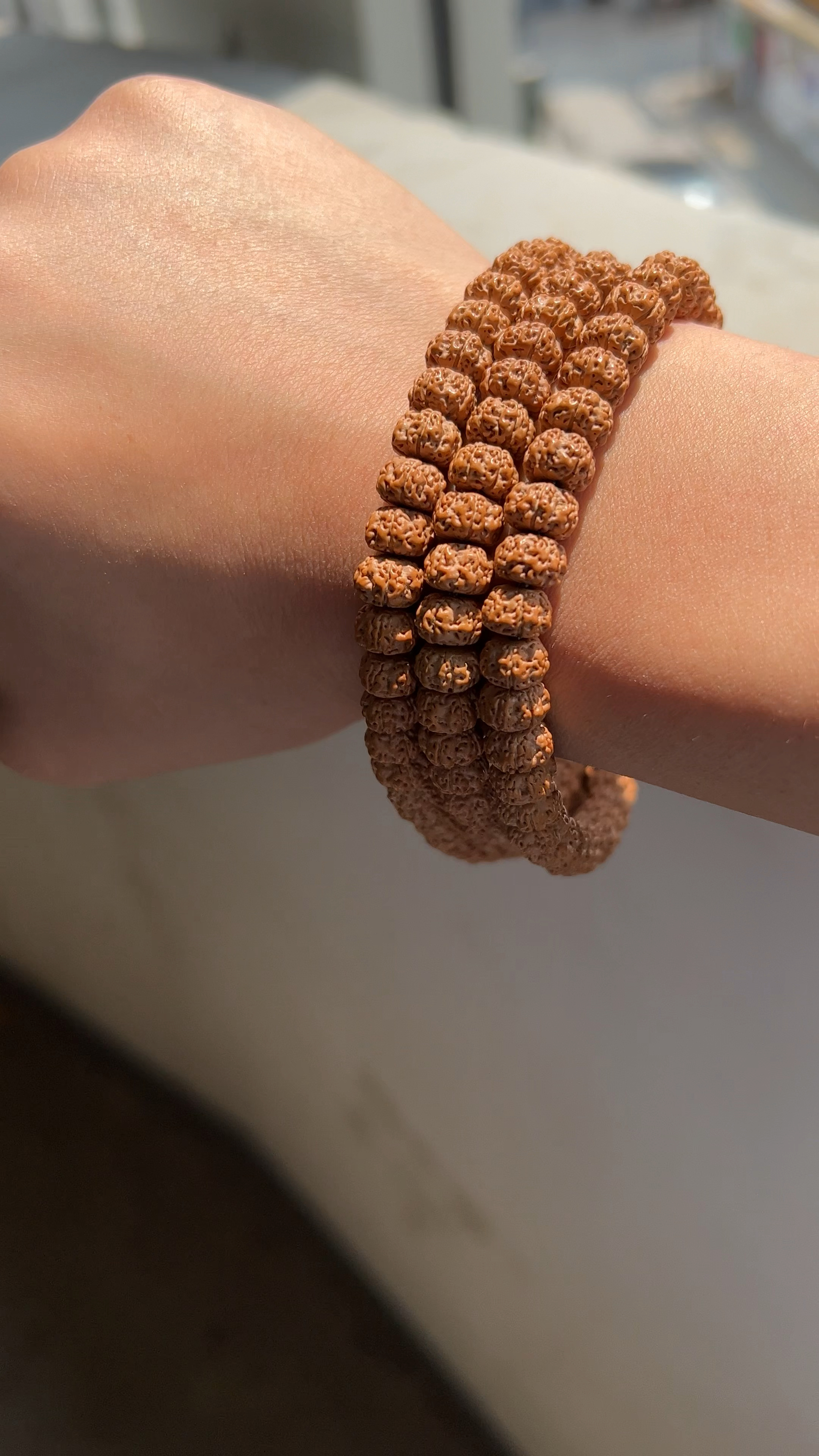 这串小金刚菩提跟我的手腕太贴合了-度小视