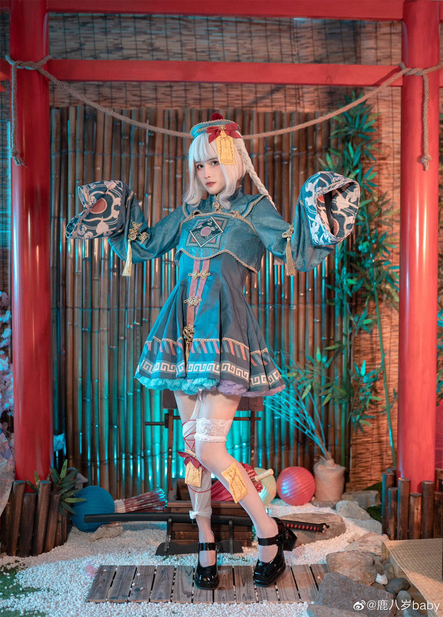 鹿八岁baby的小僵尸打扮，可爱的神明少女！