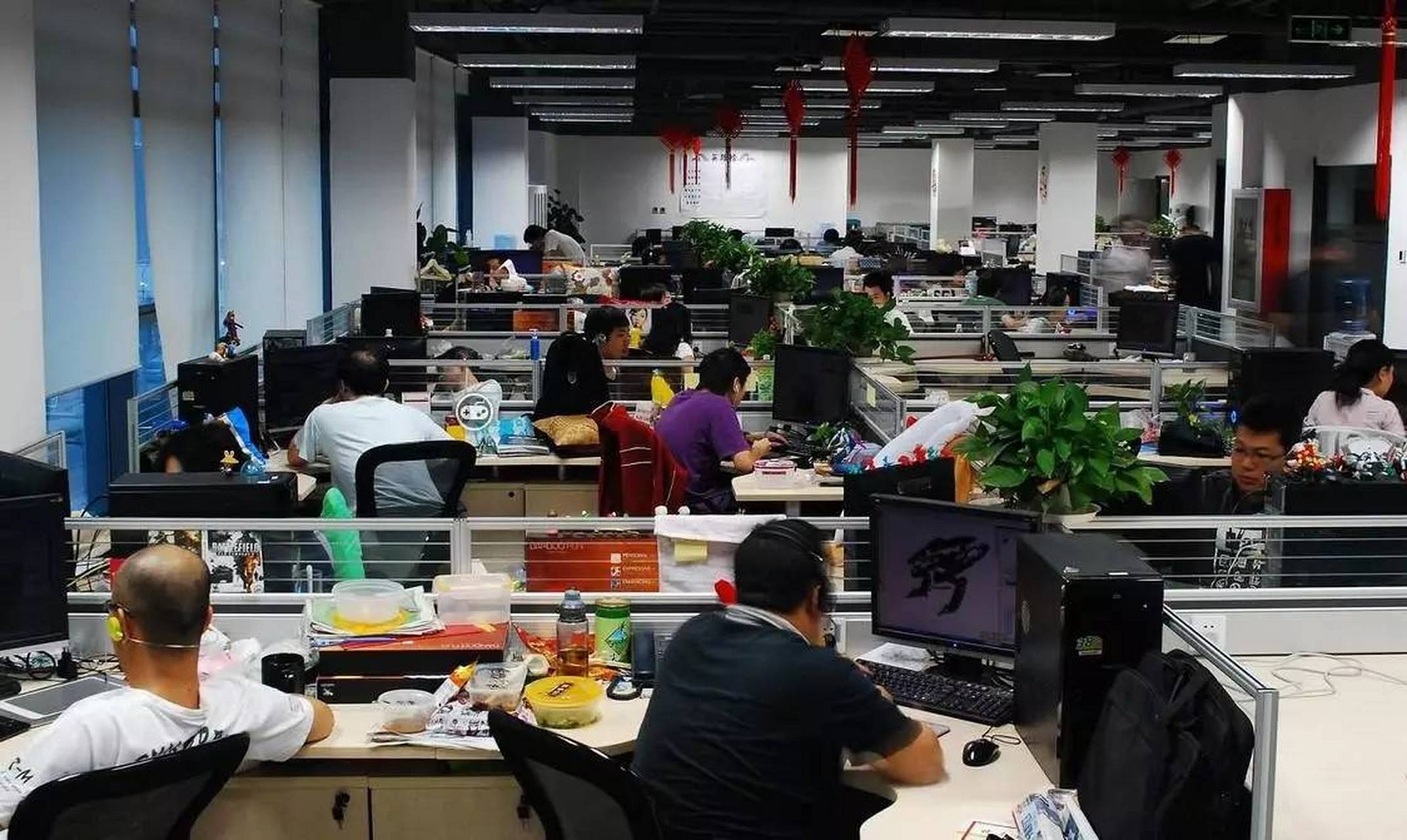 国内大厂不加班被裁,国外可能是加班被裁,你信吗?