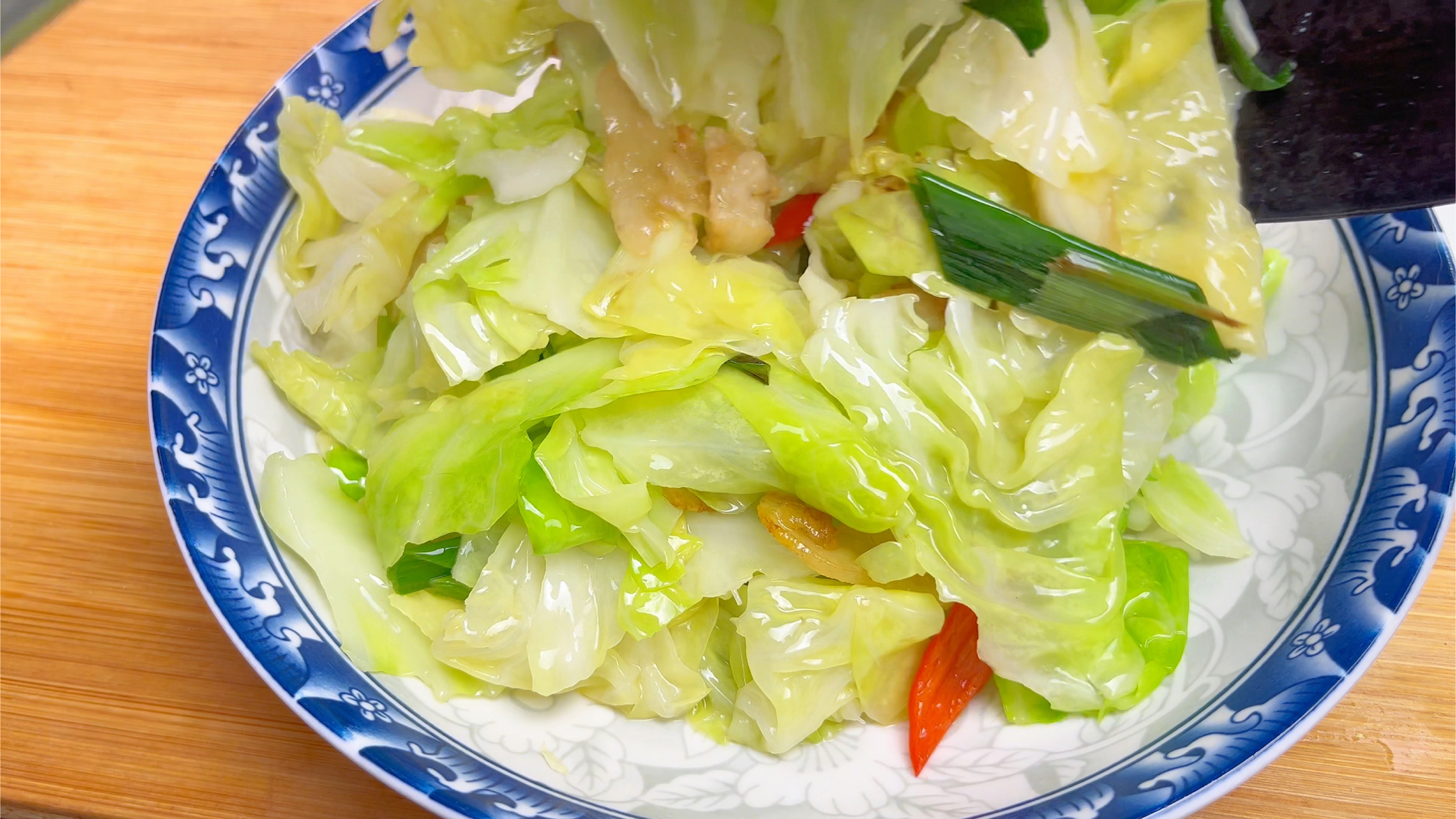 手撕包菜怎样又脆又嫩?在家做不好?分享潮汕特色做法