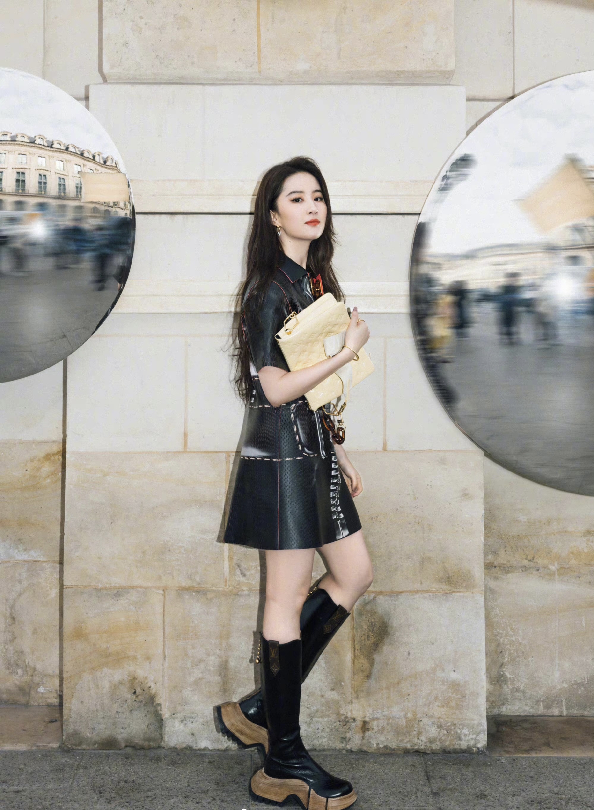 巴黎时装周明星造型盘点