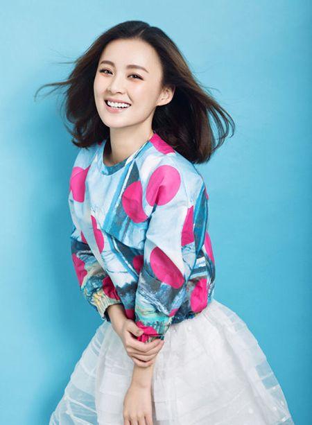 毛林林性感艳丽,端庄典雅秀丽之美