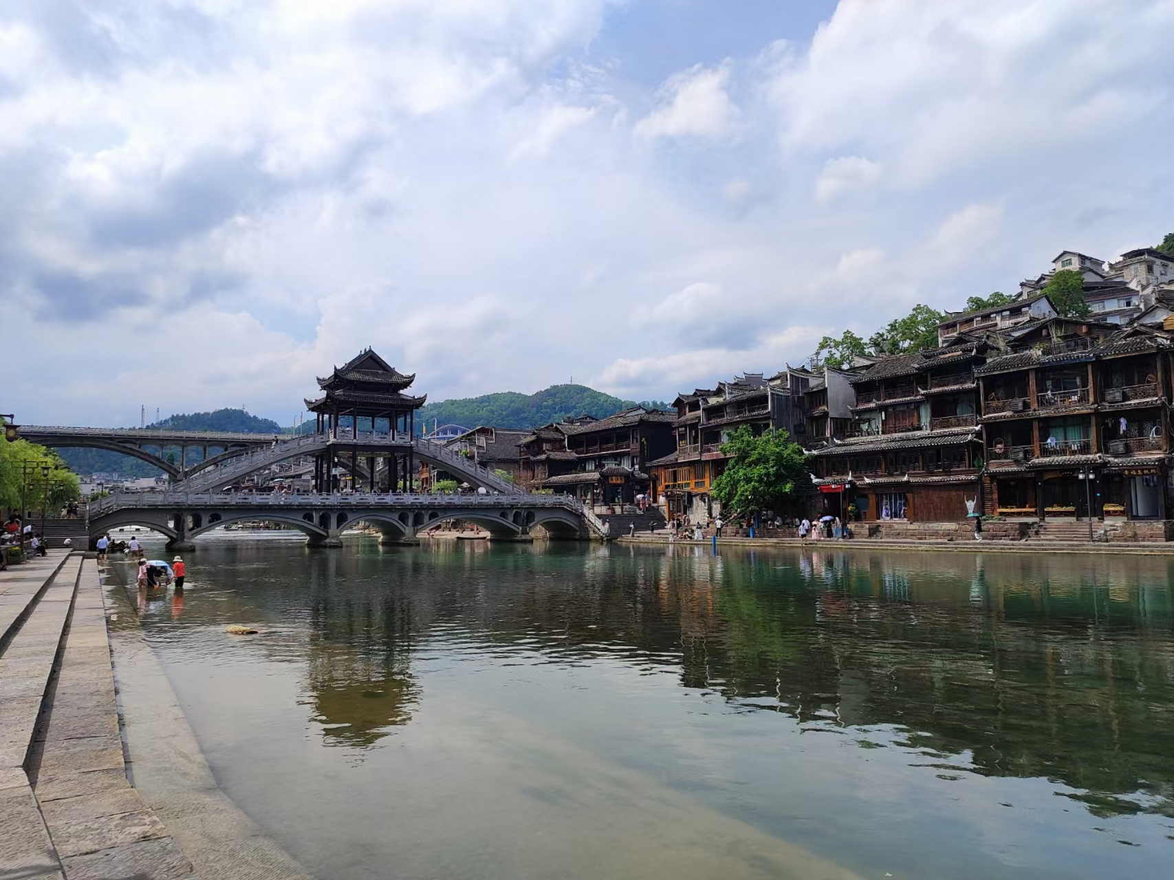 2023暑假摩旅d3天:路线——张家界——古丈县——芙蓉镇——吉首