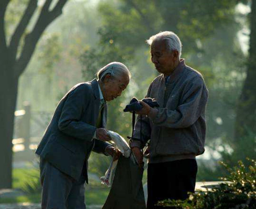 老夫老妻图片温暖图片