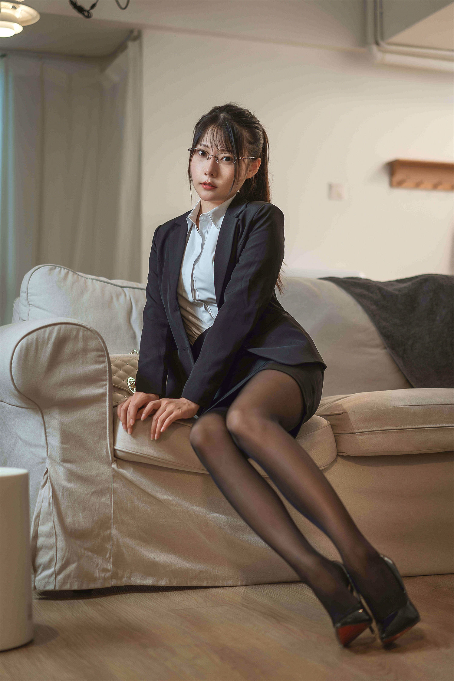 香草喵露露阳光庭院制服，民宿下班回家干点啥好呢？