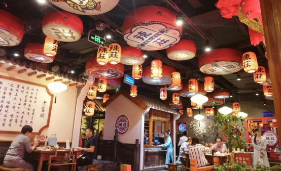 "包贝尔"的火锅店是怎么样的背景,赚钱吗!可能是你意想不到的