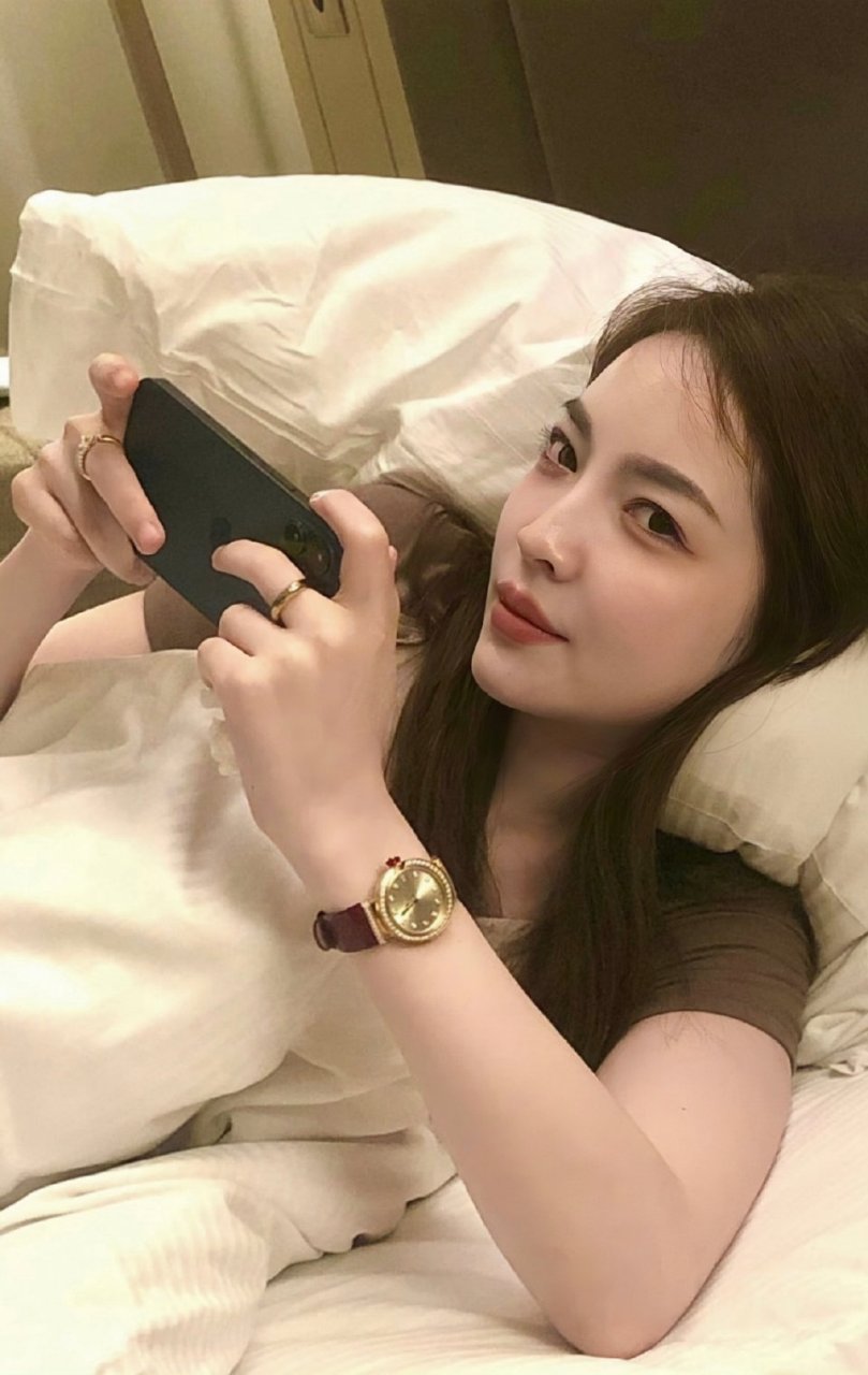 王钟瑶裁判,气质出众