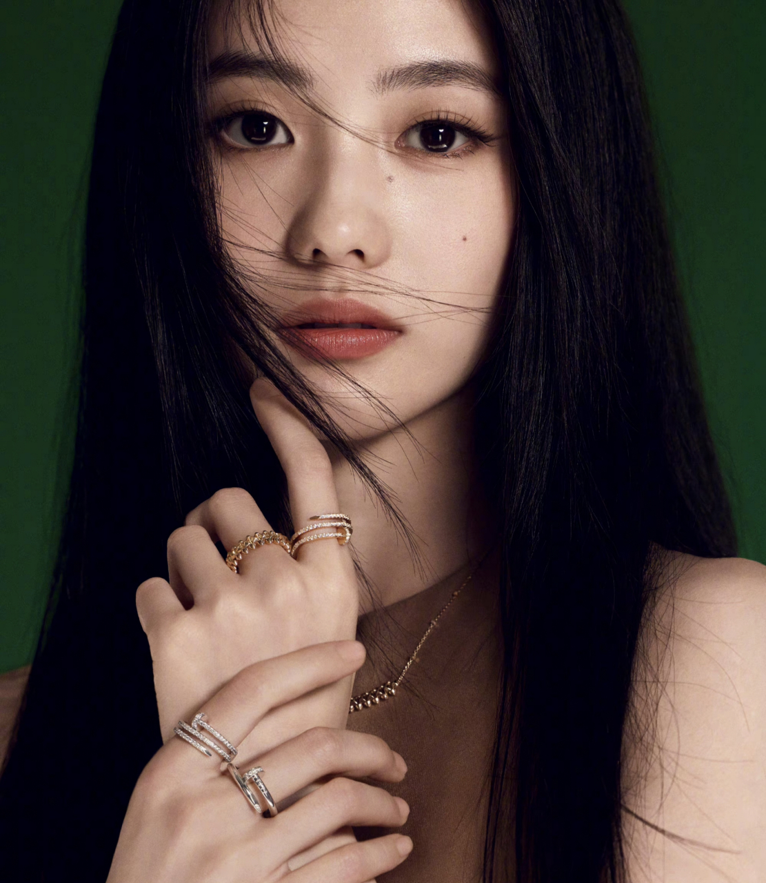 刘浩存最新杂志,好美的存存[亲吻][亲吻][亲吻]