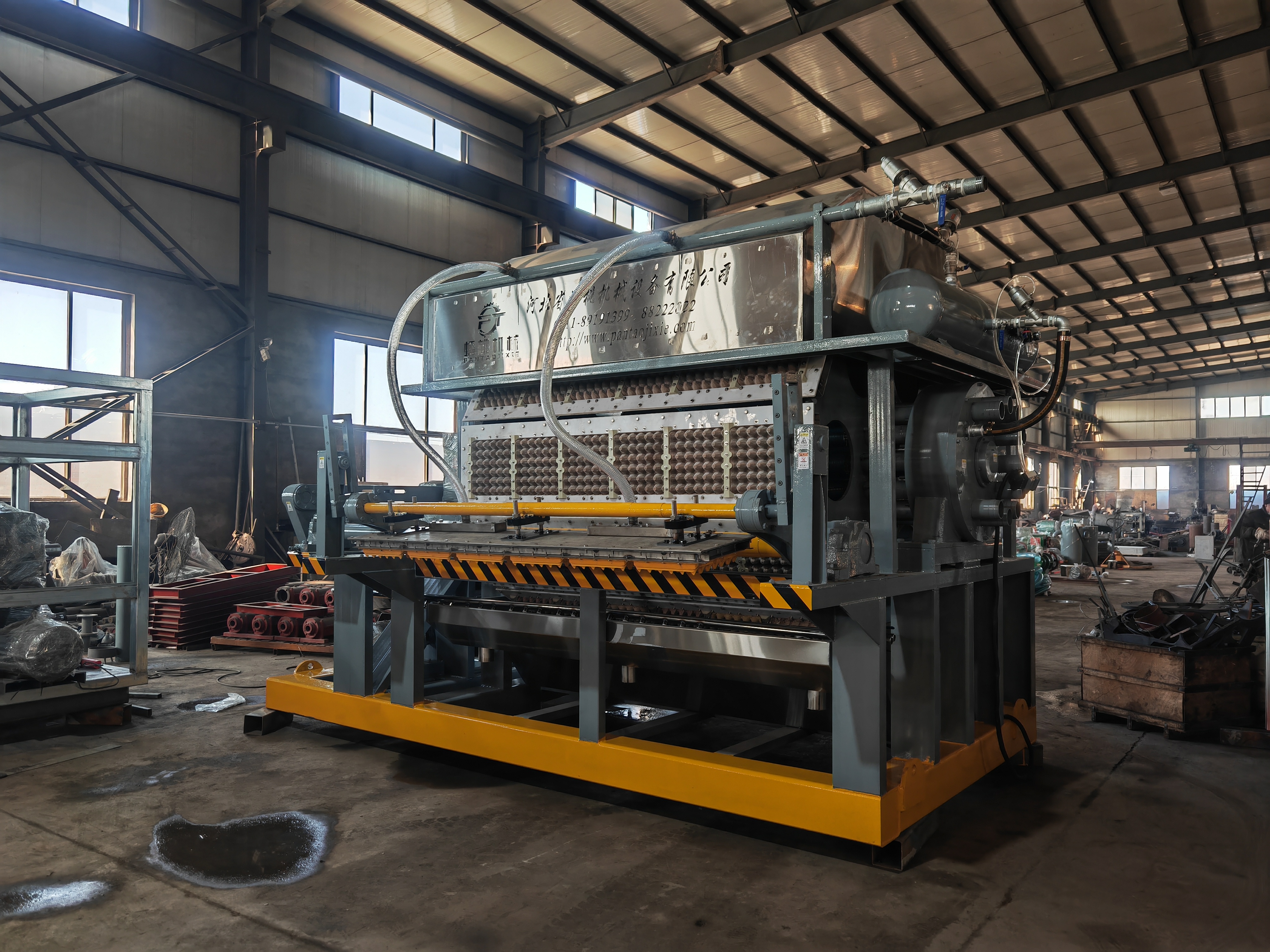 纸浆鸡蛋托加工生产设备实物相片