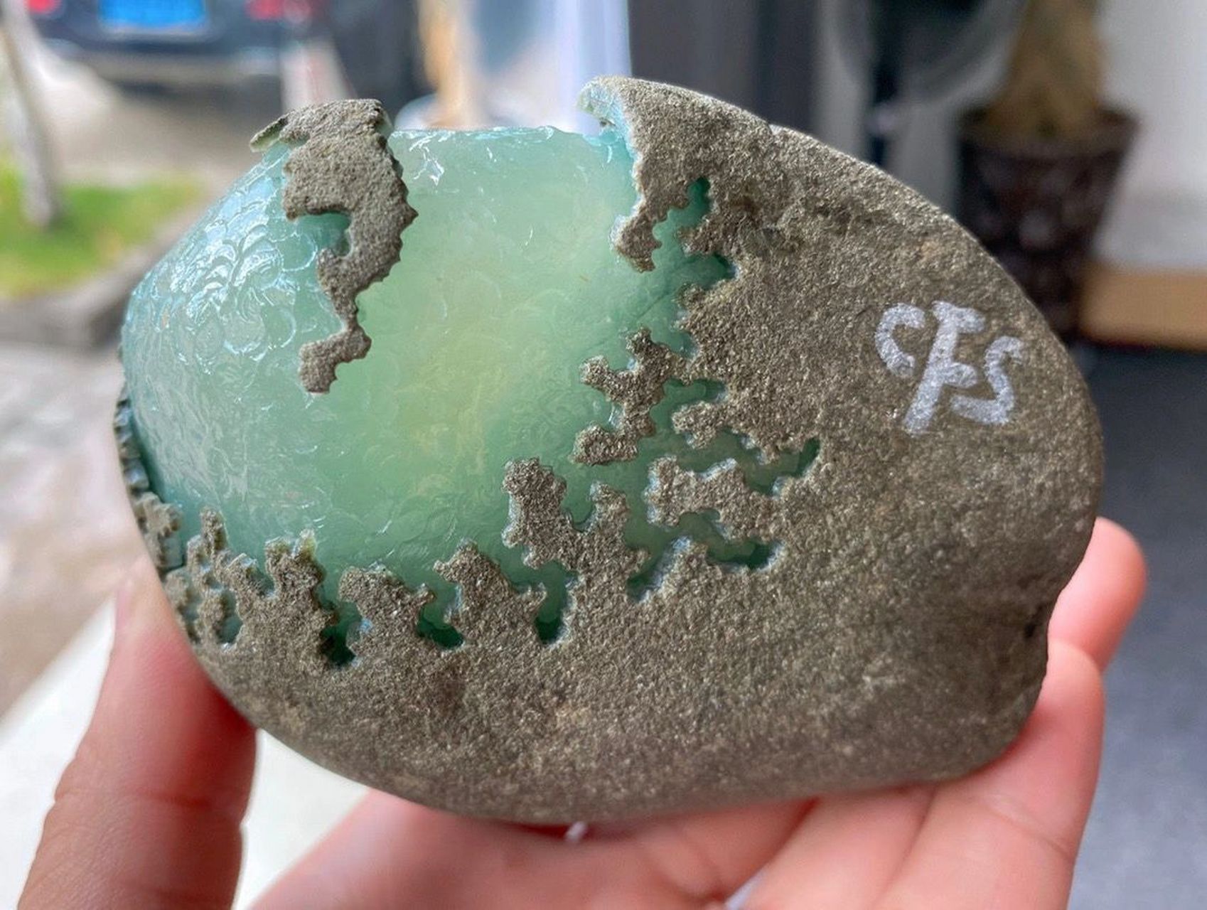 翡翠原石# #点击头像看直播# 老后江冰种果冻料,400克,尺寸:9.9-8.