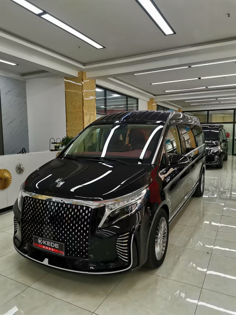 奔驰v260改造圣母峰商务车